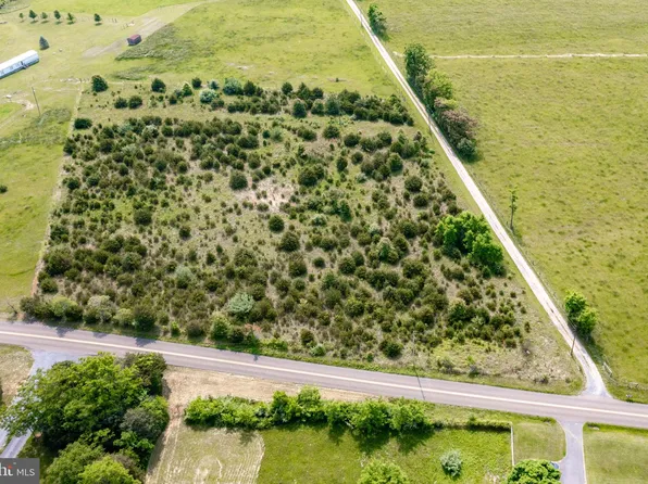 Back Rd, Strasburg, VA 22657