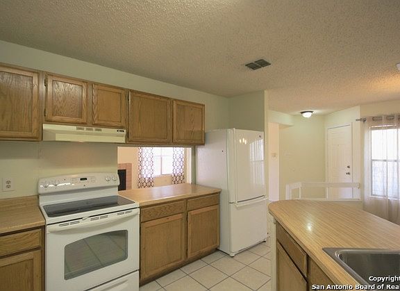 4th image of 6935 Sunshine Tree Dr