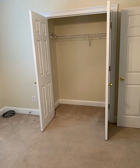 98 Charles Dr — Photo 17