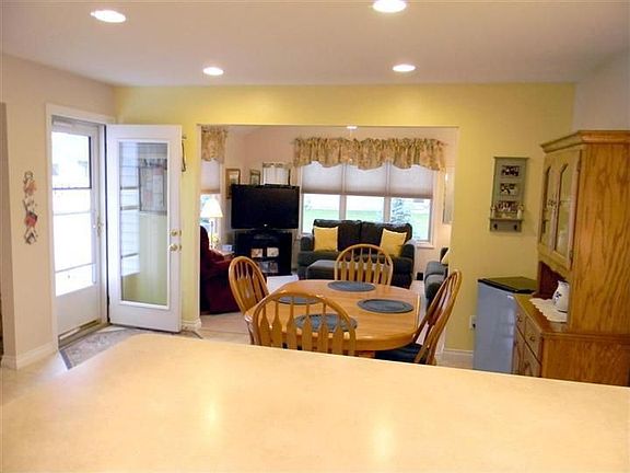 5th image of 26309 Emerald Lakes Dr