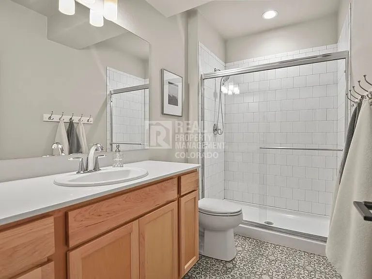 11059 Falling Snow Ln — Photo 32