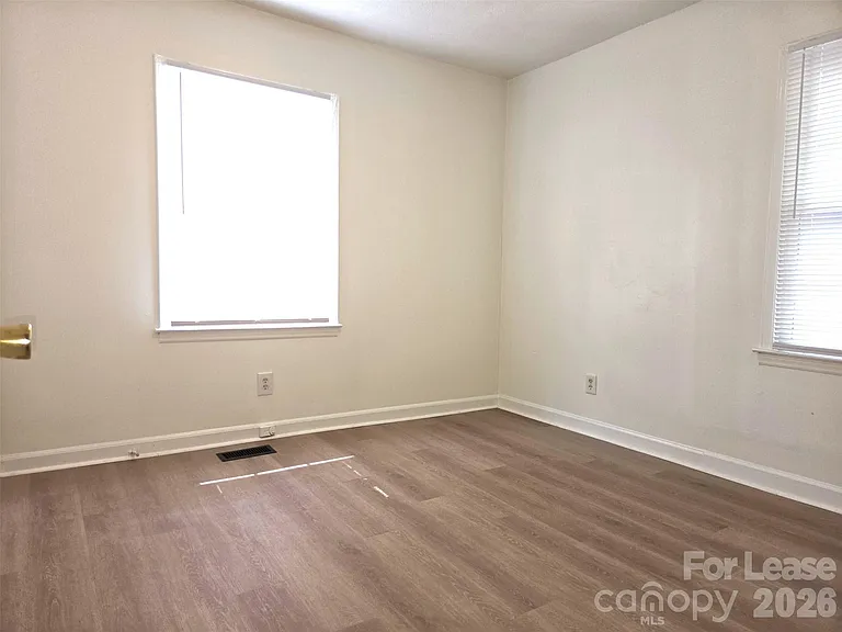 2835 Willow St #1 — Photo 9