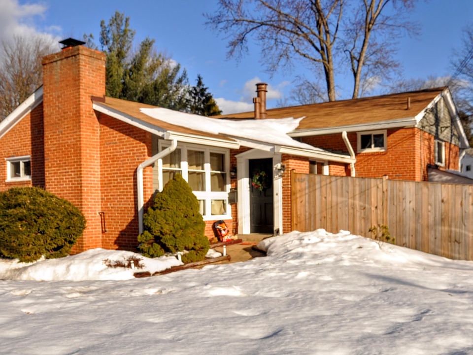 1st image of 4809 Bristow Dr