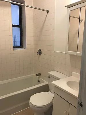 Rented by WIRE International Realty | media 5