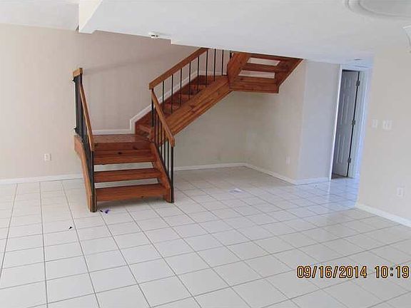 2nd image of 20547 NE 6th Ct