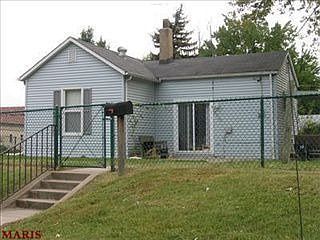 4th image of 8000 Albin Ave