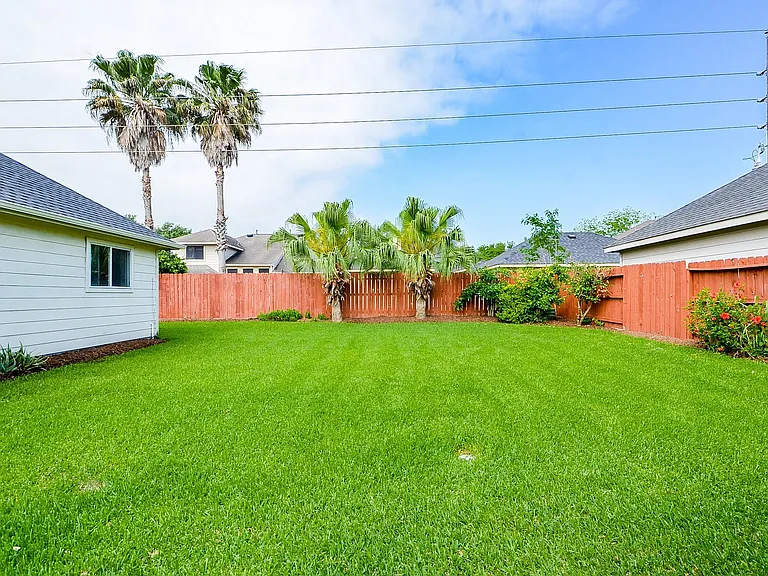 12522 Aliso Bend Ln — Photo 32