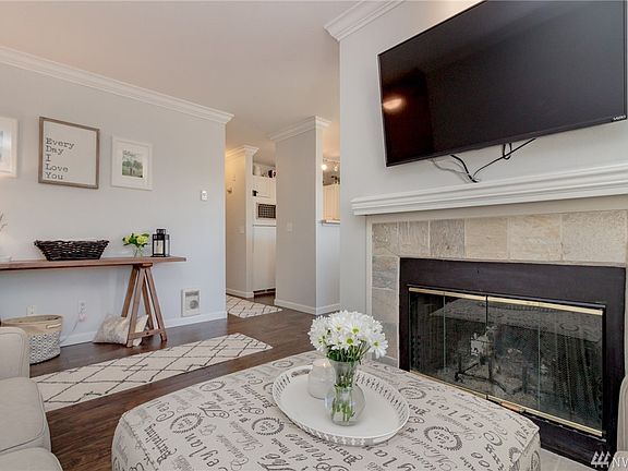 4th image of 33020 10th Ave SW Unit 302