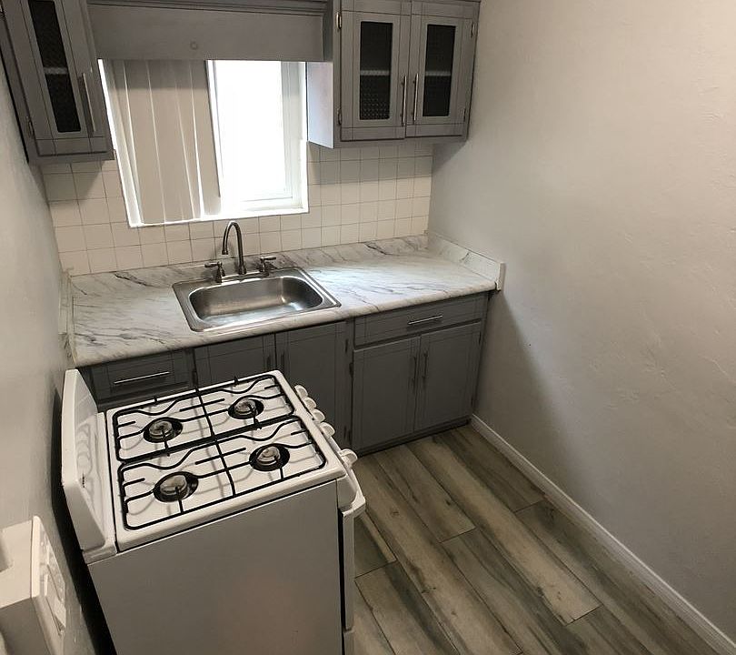 1st image of 2143 Franklin Ave