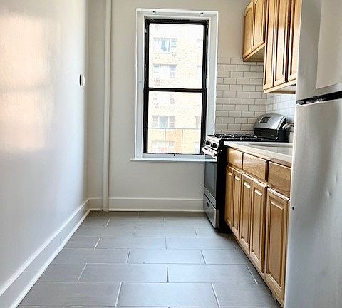 4th image of 99-24 67th Ave #5R