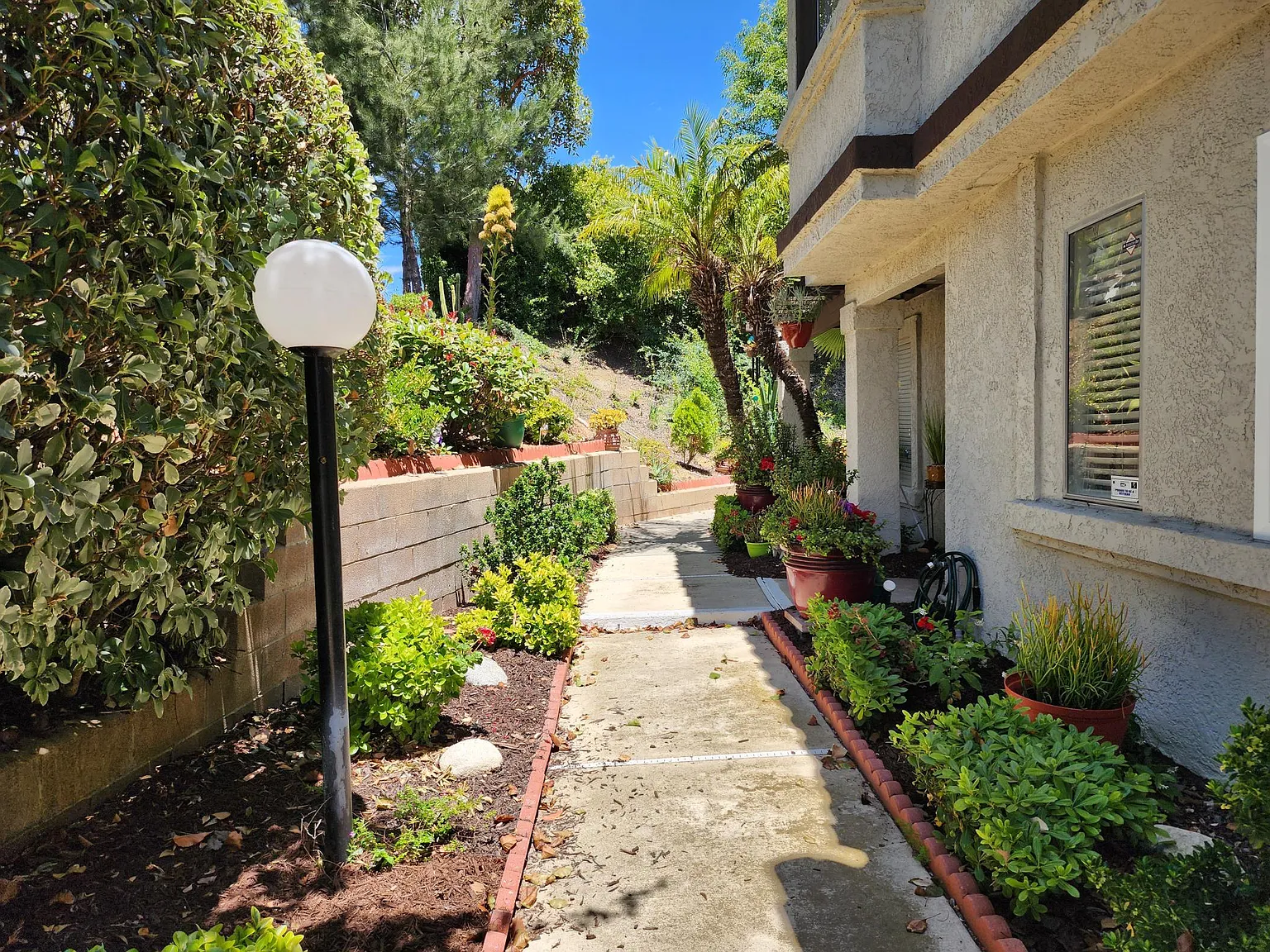 2 bed, 2.5 bath, 1157 sqft, $3,160 — Photo 2