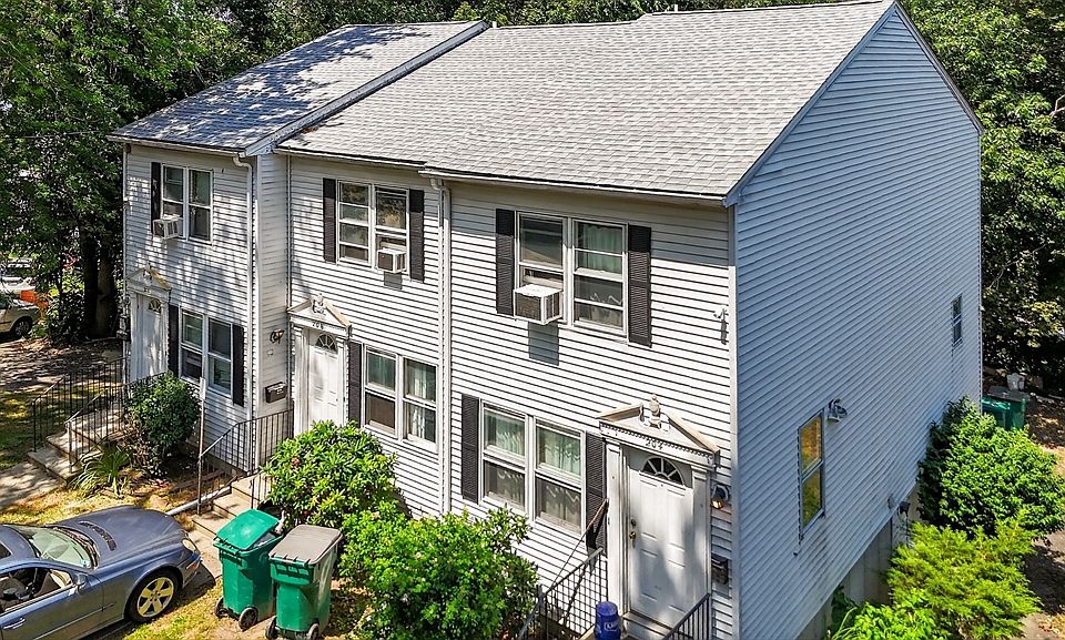 1st image of 208 Plymouth St