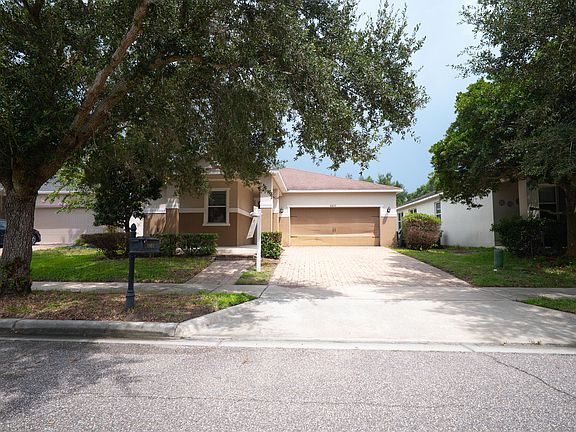 2nd image of 8809 Arrabida Lane