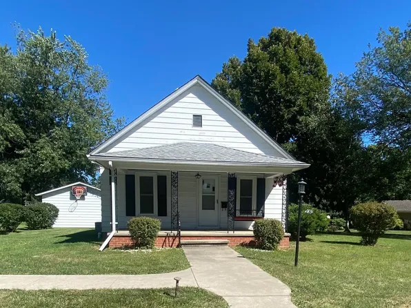 235 Myrtle St, Creston, IA 50801