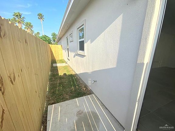 3rd image of 3813 Bella Costa Dr #1