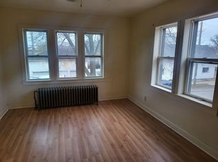 2001 S 7th St #15, Milwaukee, WI 53204