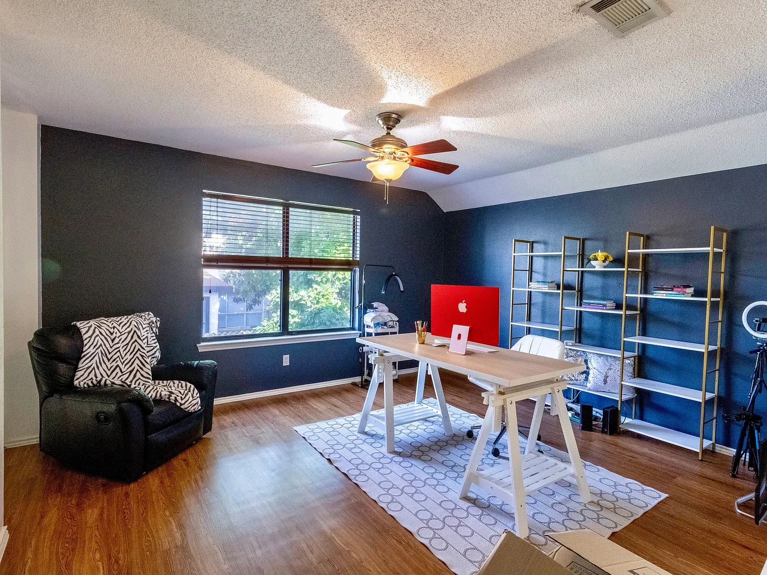 3 bed, 2.5 bath, 2050 sqft, $2,150 — Photo 4