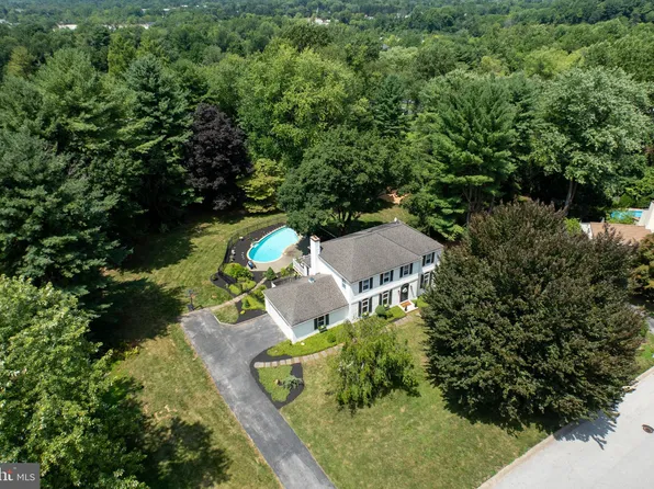 6 Brett Ln, Malvern, PA 19355