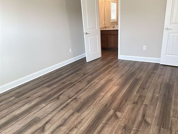 5th image of 8699 White Horse Rd #205