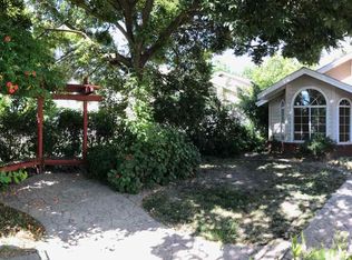 8640 Cottonwood Ln, Stockton, CA 95210