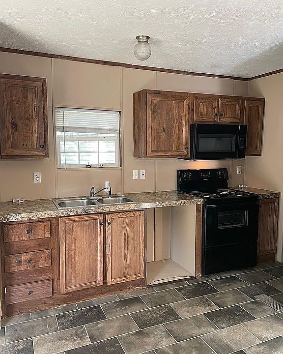 1st image of 3517 E Hillview Cir