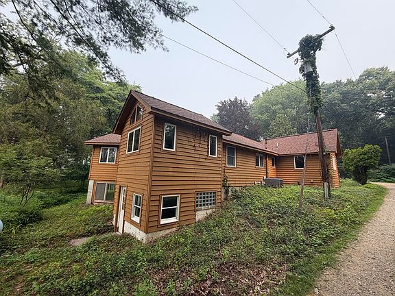 2nd image of 8621 Shirley Ct