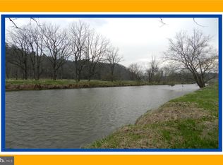 39-10-8 Riverside Dr, Fries, VA 24330