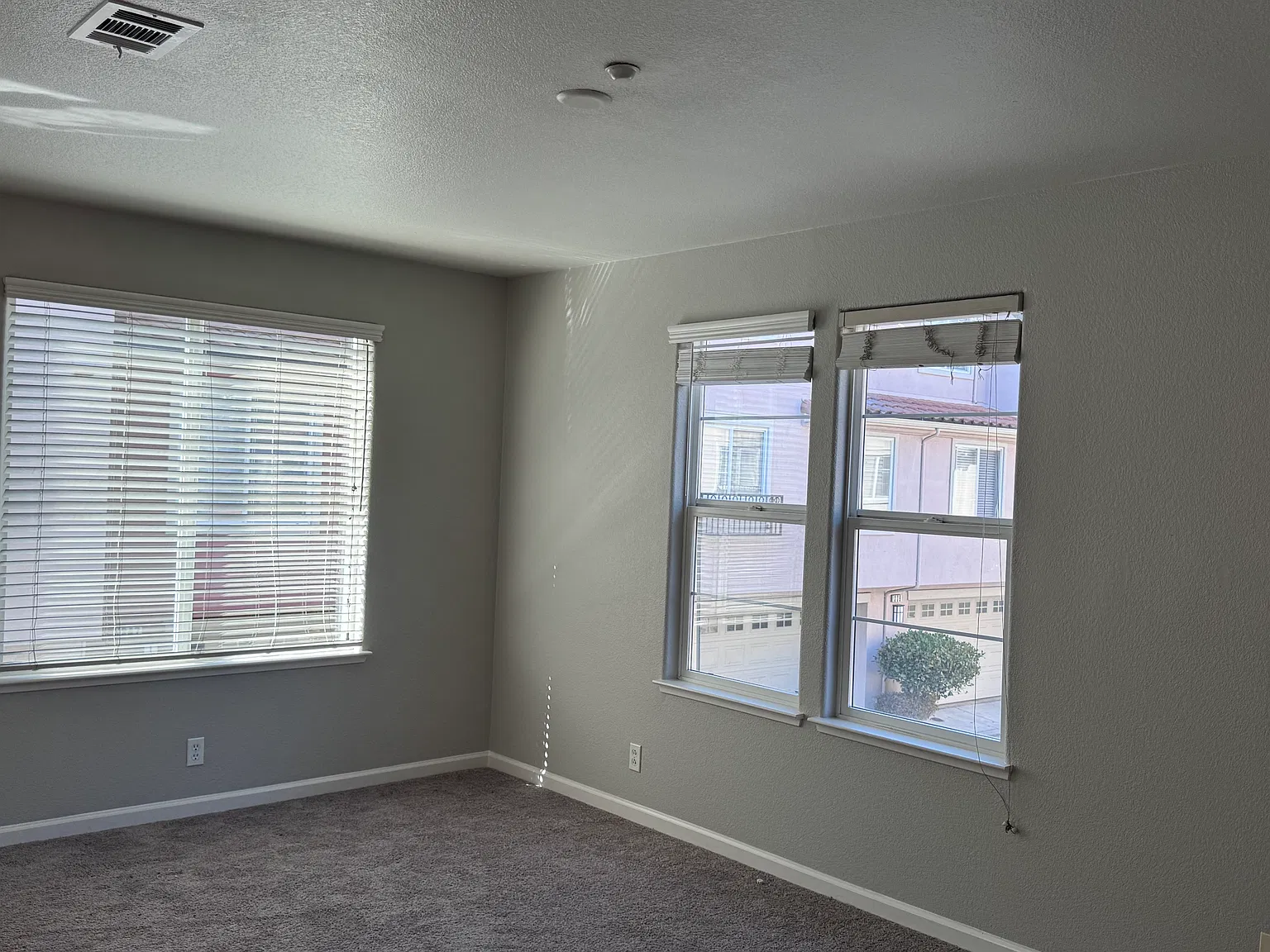 4 bed, 2.5 bath, 1878 sqft, $4,500 — Photo 4