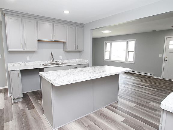 5th image of 2135 W Candy Ln