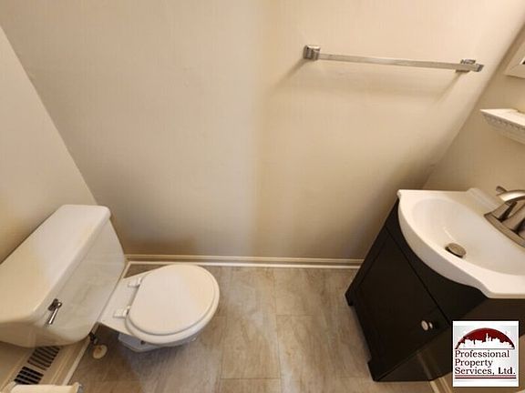 4th image of 28 Boileau Ct