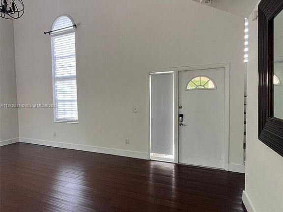3rd image of 9926 NW 51st Ter