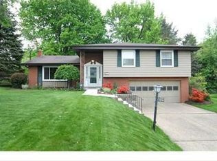 1278 Sun Ridge Dr, Pittsburgh, PA 15241