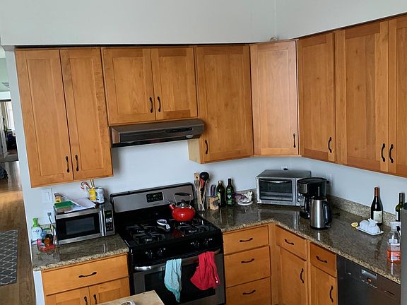 3rd image of 1528 Broderick St