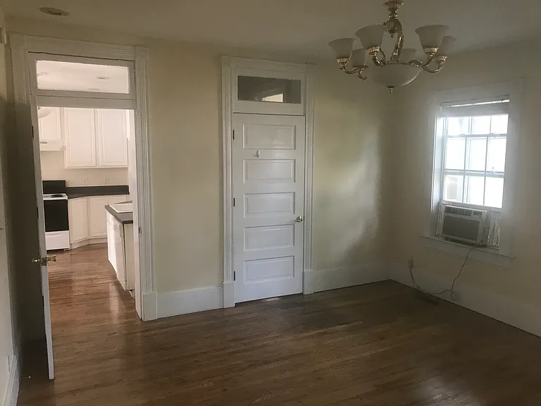 1019 15th Ave S — Photo 12