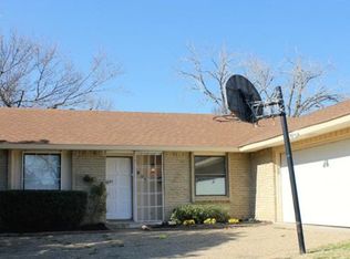 1009 Westbrook Dr, Garland, TX 75043