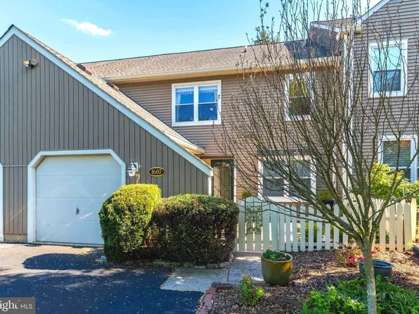 1607 Lakeview Cir, Yardley, PA 19067