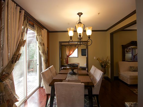 4th image of 1028 NE 153rd Ct