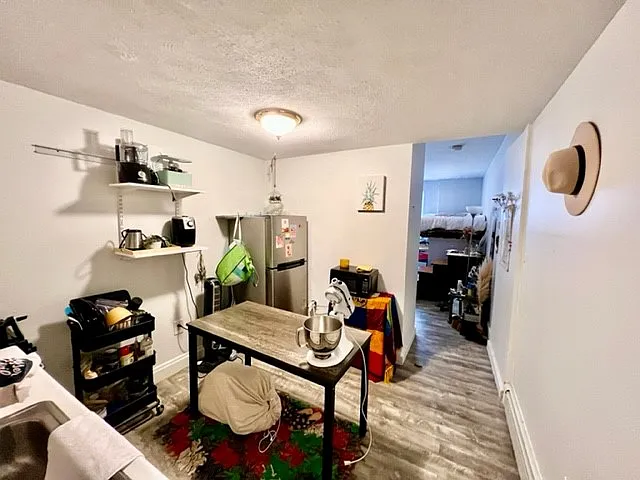 Studio, 9999 sqft, $2,300 — Photo 3