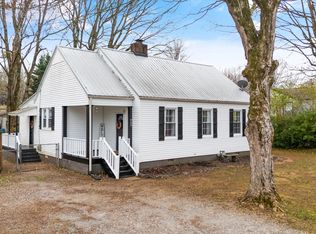 925 Barnabas St, Athens, TN 37303