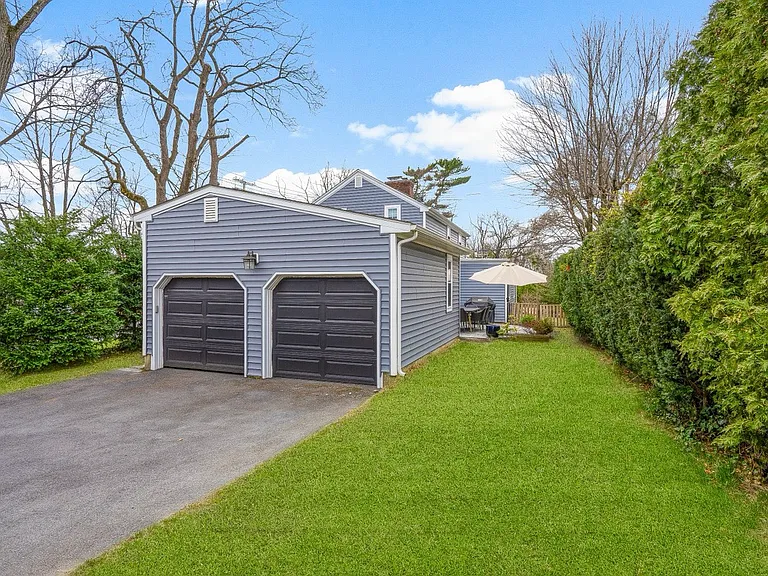 1 Harmon Dr — Photo 15