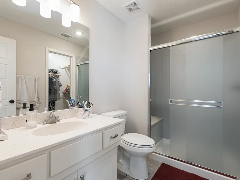 16324 Farley St — Photo 21