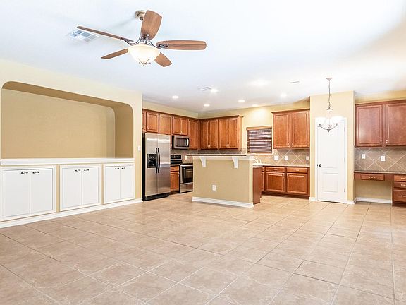 5th image of 505 Whistlers Walk