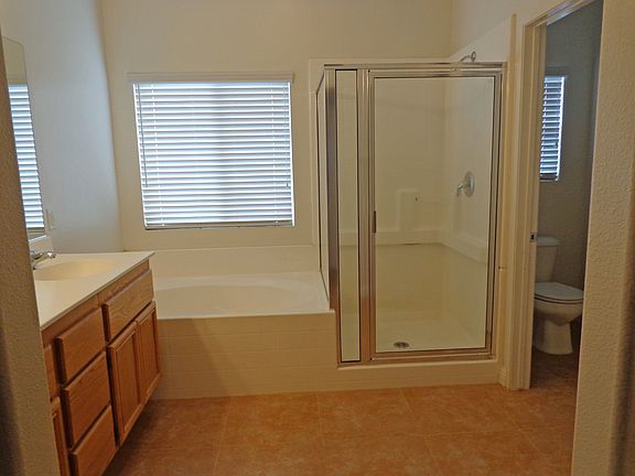 5th image of 14681 Hondo Dr