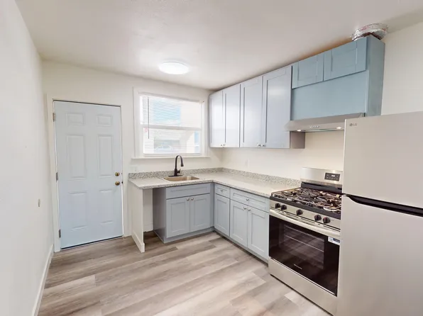 501 W Macarthur Blvd #E, Oakland, CA 94609