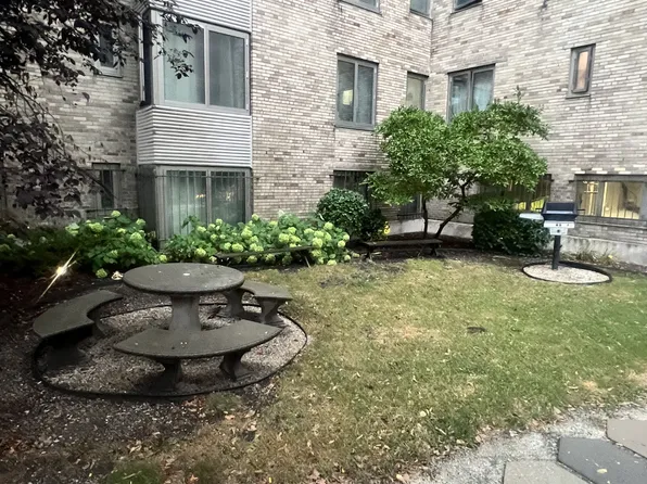 1609 N. Prospect Avenue