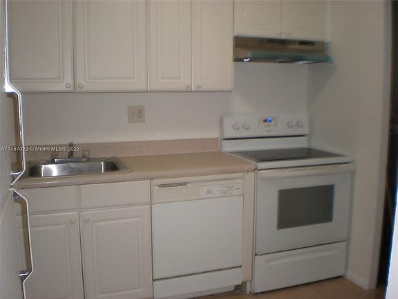2nd image of 7911 Colony Cir N APT 309