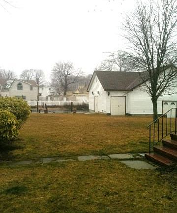5th image of 111 Hamilton St