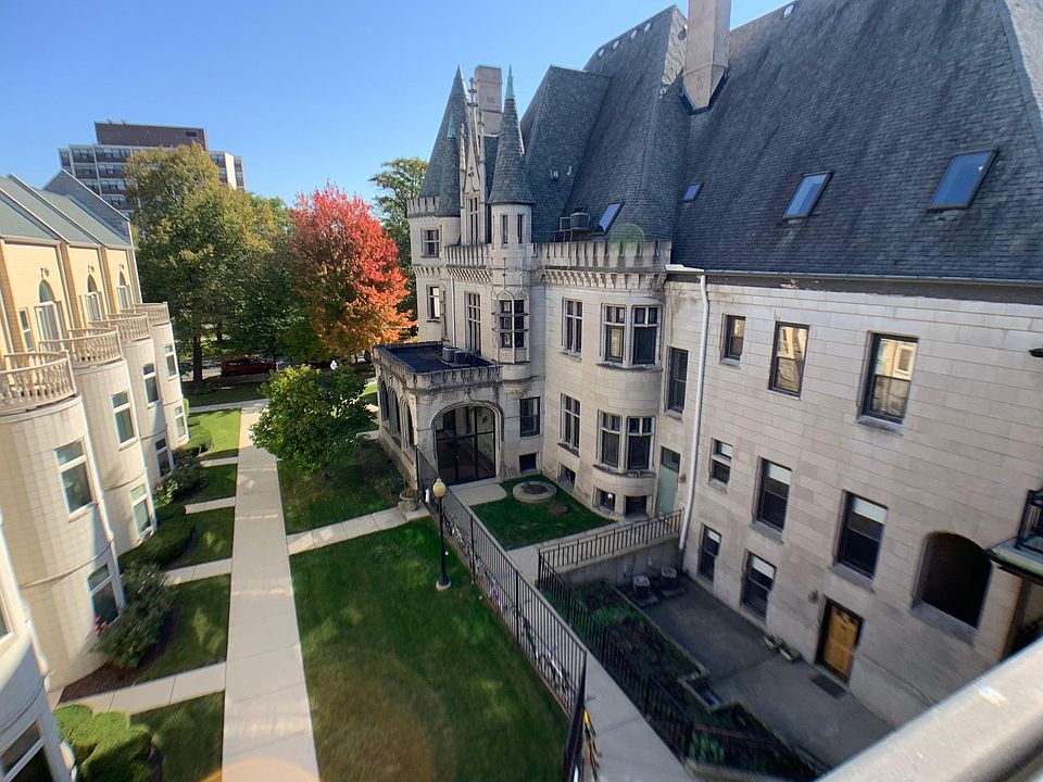 1st image of 4938 S Drexel Blvd APT 310