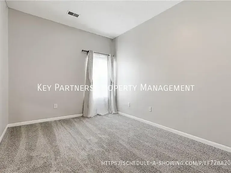 744 Woodson Ln — Photo 13