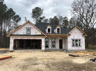 101 N Peavy Ln, Pikeville, NC 27863